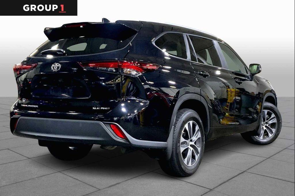 used 2024 Toyota Highlander car, priced at $44,997