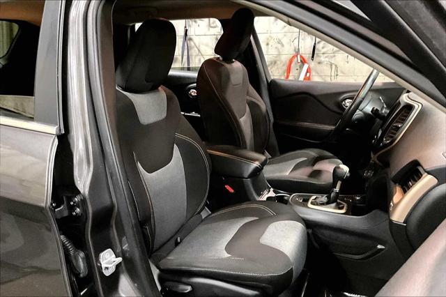 used 2014 Jeep Cherokee car, priced at $13,397