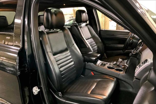 used 2020 Jeep Grand Cherokee car, priced at $28,187