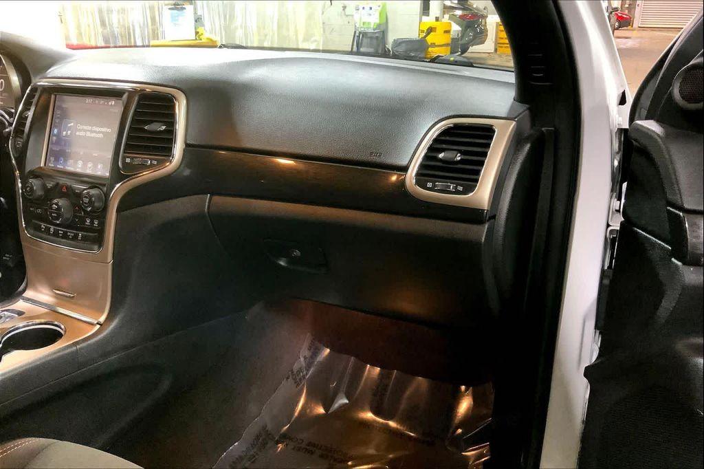 used 2016 Jeep Grand Cherokee car, priced at $15,587