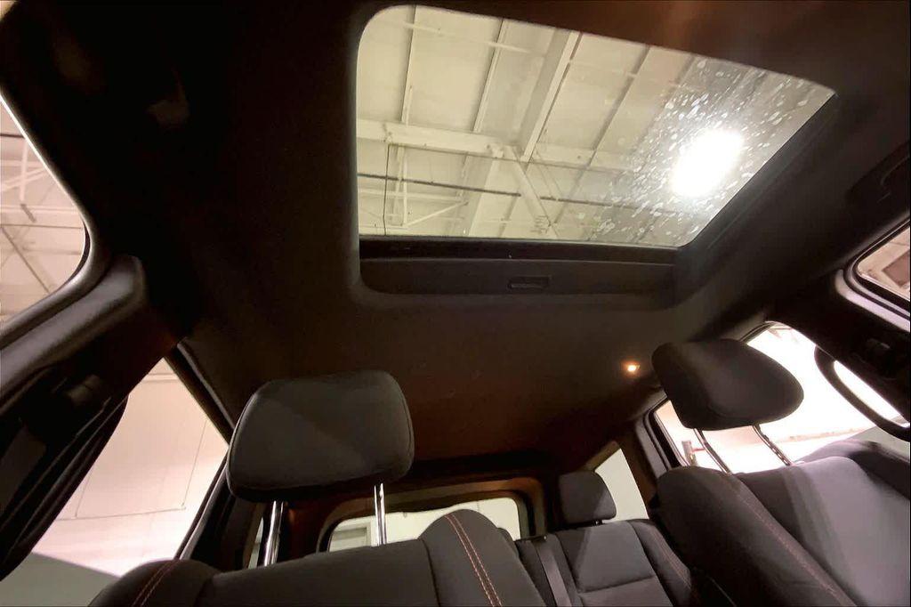 used 2016 Jeep Grand Cherokee car, priced at $15,587