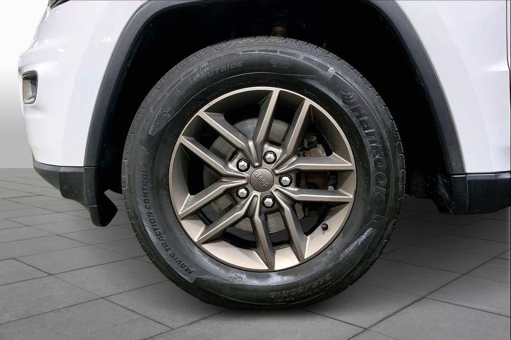 used 2016 Jeep Grand Cherokee car, priced at $15,587