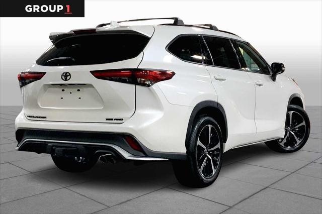 used 2021 Toyota Highlander car, priced at $34,447