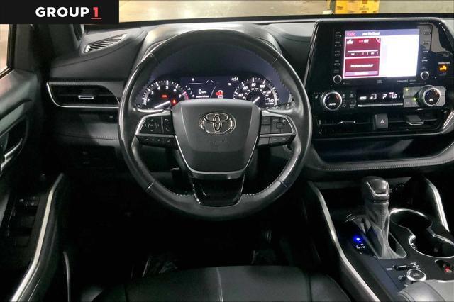 used 2021 Toyota Highlander car, priced at $34,447