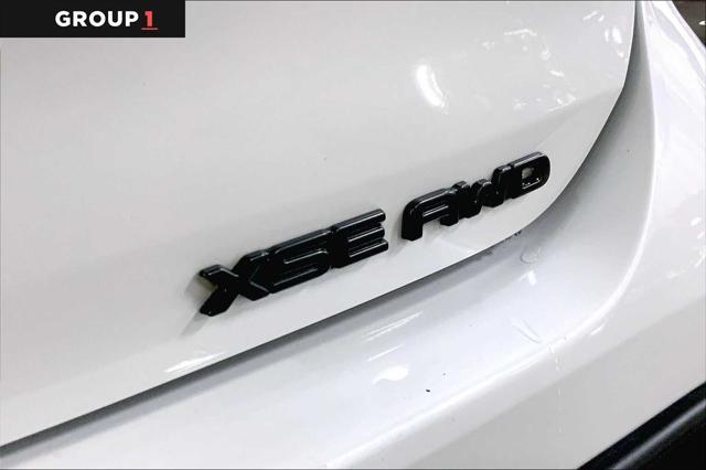 used 2021 Toyota Highlander car, priced at $34,447