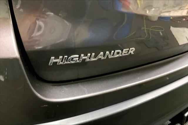 used 2015 Toyota Highlander car, priced at $19,247
