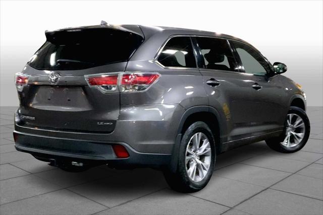 used 2015 Toyota Highlander car, priced at $19,247