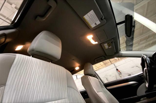 used 2015 Toyota Highlander car, priced at $19,247