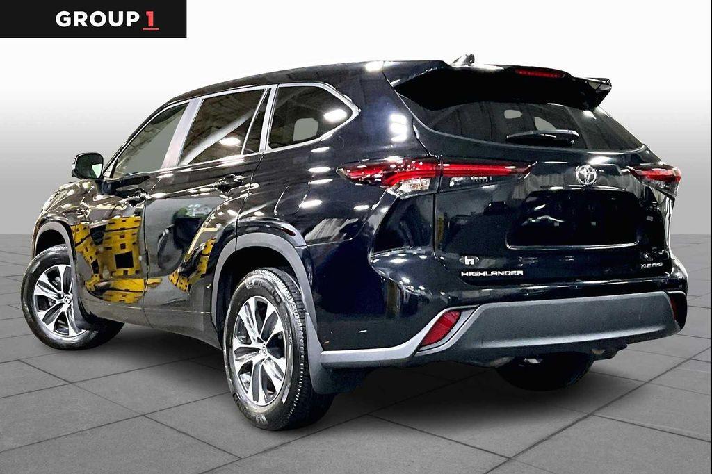 used 2024 Toyota Highlander car, priced at $43,947