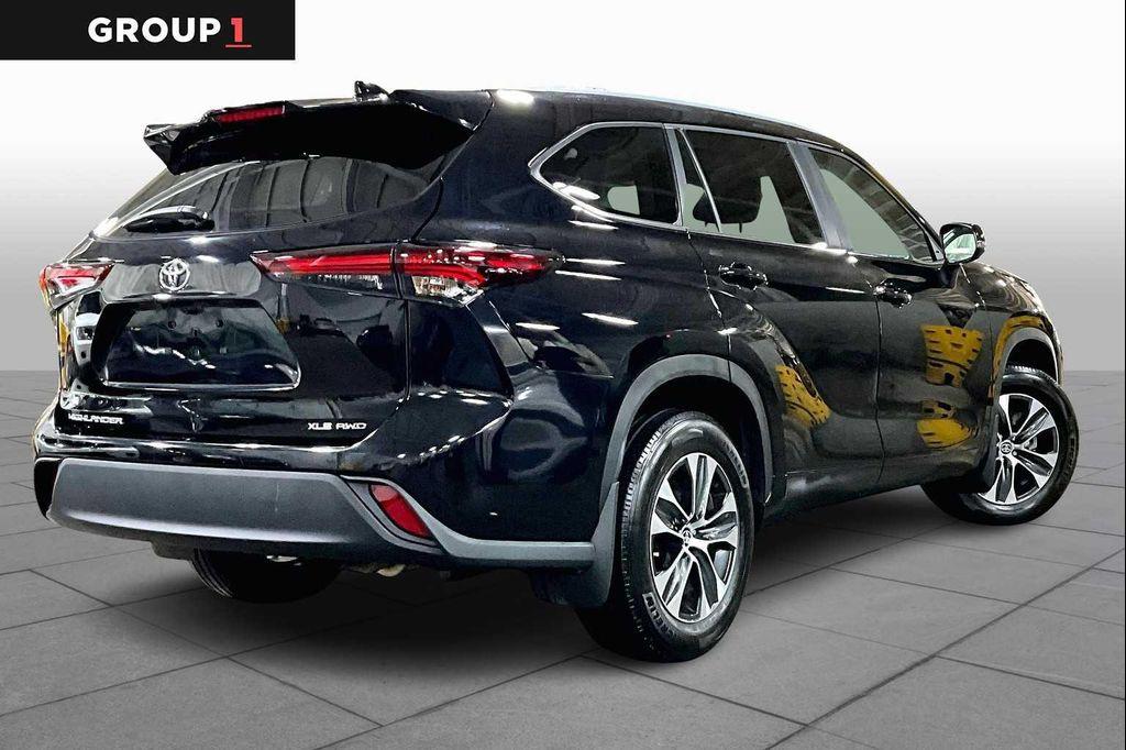 used 2024 Toyota Highlander car, priced at $43,947