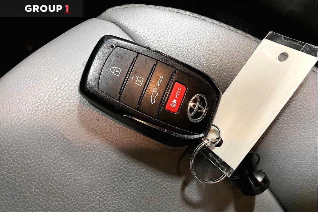 used 2024 Toyota Highlander car, priced at $43,947