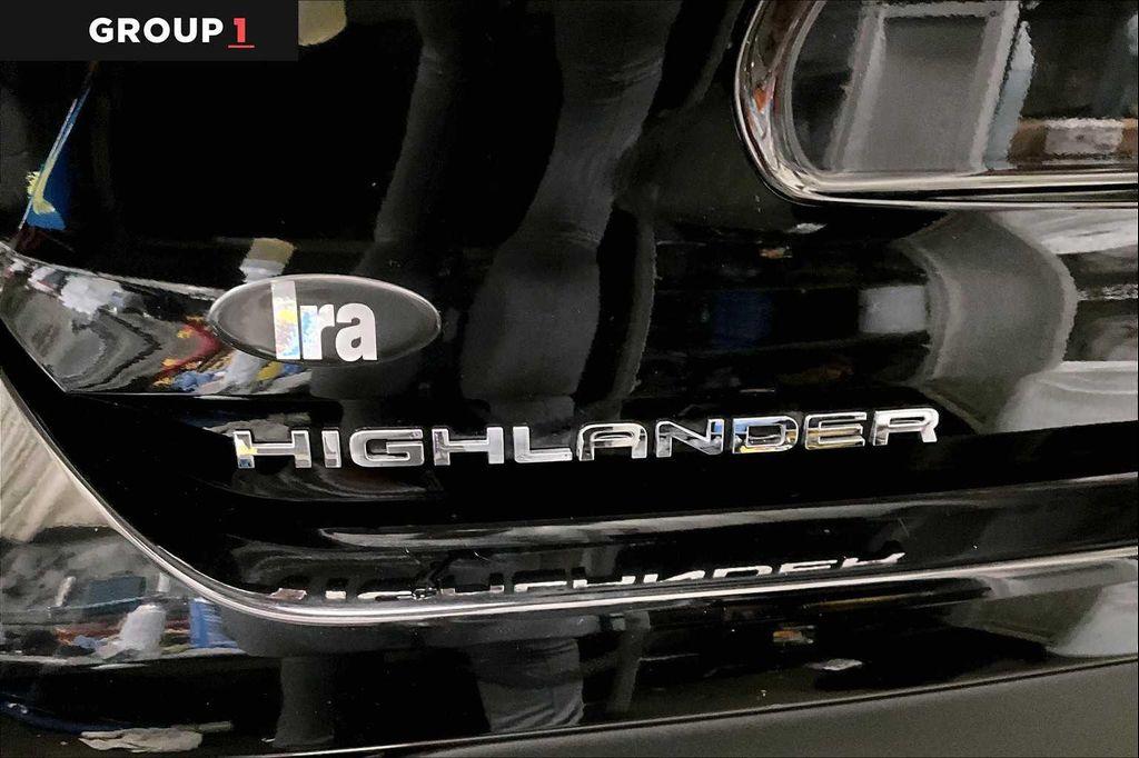 used 2024 Toyota Highlander car, priced at $43,947