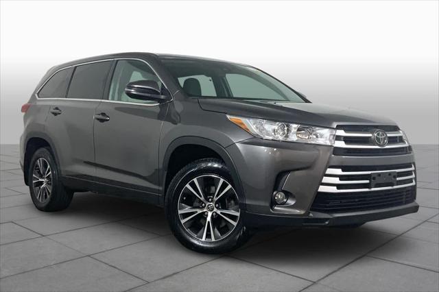used 2018 Toyota Highlander car, priced at $25,197