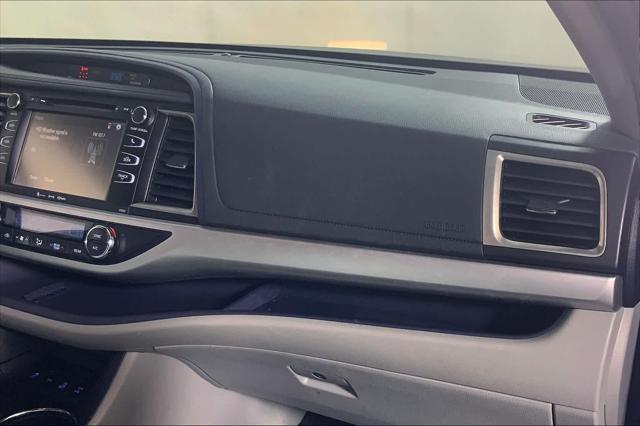 used 2018 Toyota Highlander car, priced at $25,197