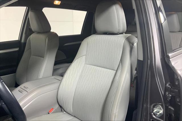 used 2018 Toyota Highlander car, priced at $25,197