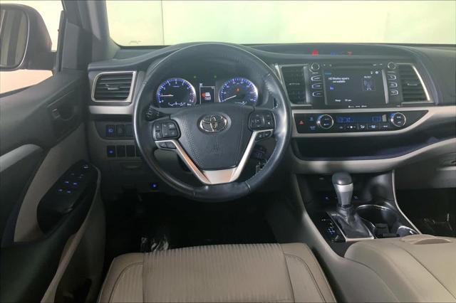 used 2018 Toyota Highlander car, priced at $25,197