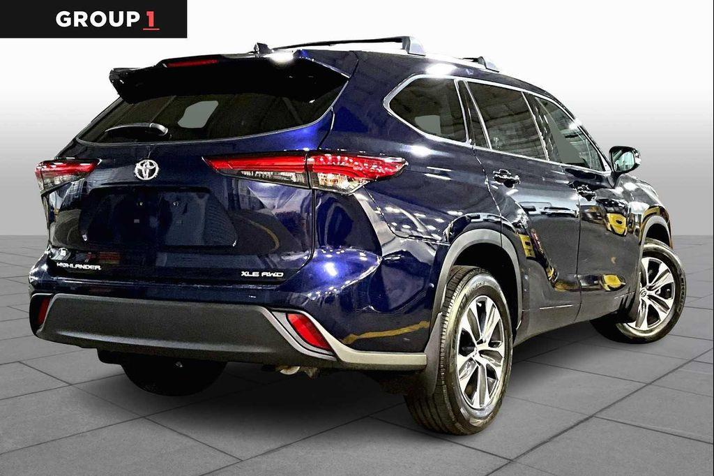 used 2022 Toyota Highlander car, priced at $36,938