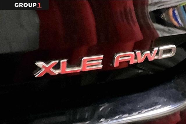 used 2021 Toyota Highlander car, priced at $36,032