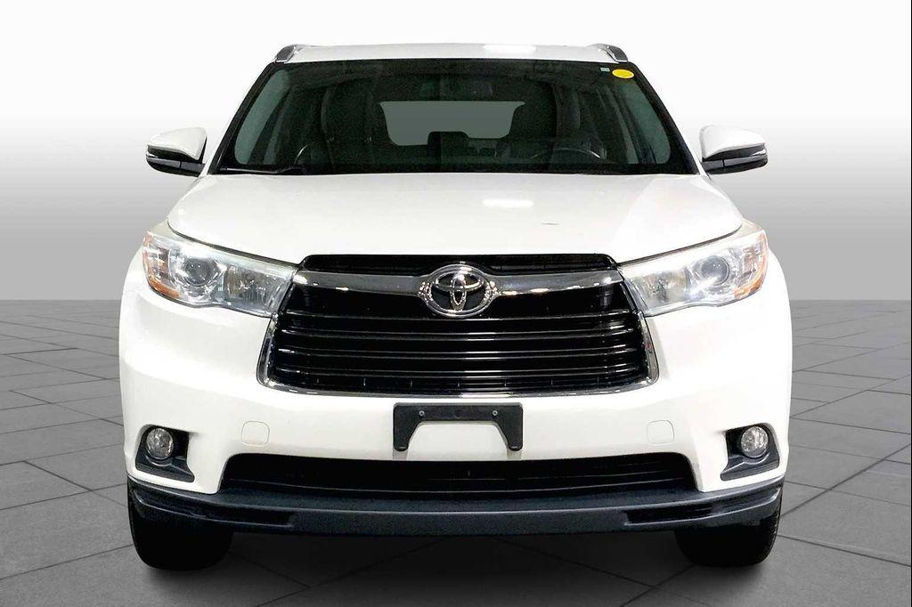 used 2015 Toyota Highlander car, priced at $17,167