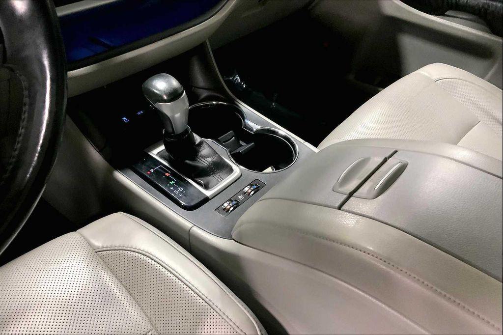 used 2016 Toyota Highlander car, priced at $23,677