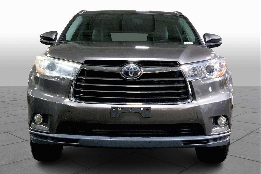 used 2016 Toyota Highlander car, priced at $23,677