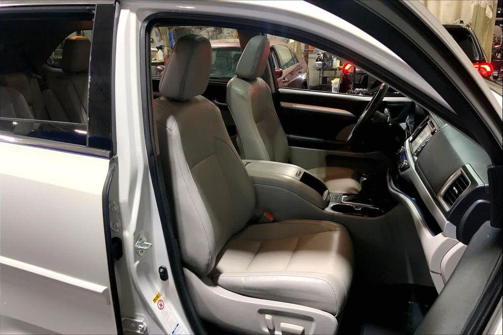 used 2017 Toyota Highlander car, priced at $23,877