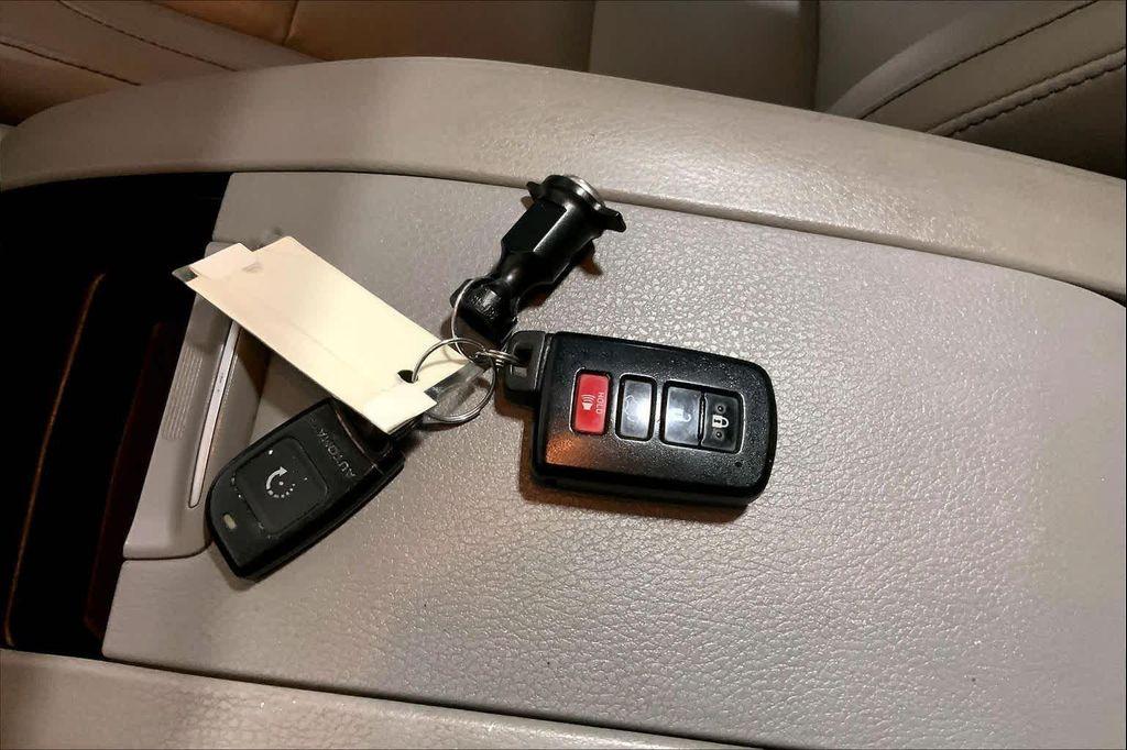 used 2017 Toyota Highlander car, priced at $23,877