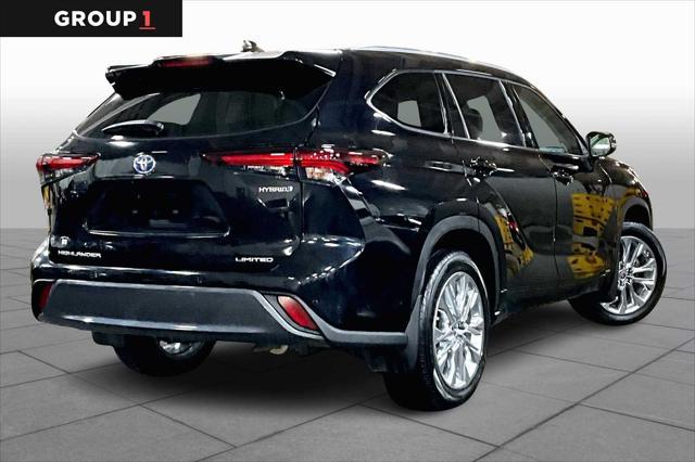 used 2024 Toyota Highlander Hybrid car, priced at $52,747