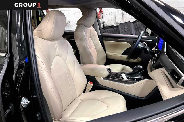 used 2024 Toyota Highlander Hybrid car, priced at $52,747