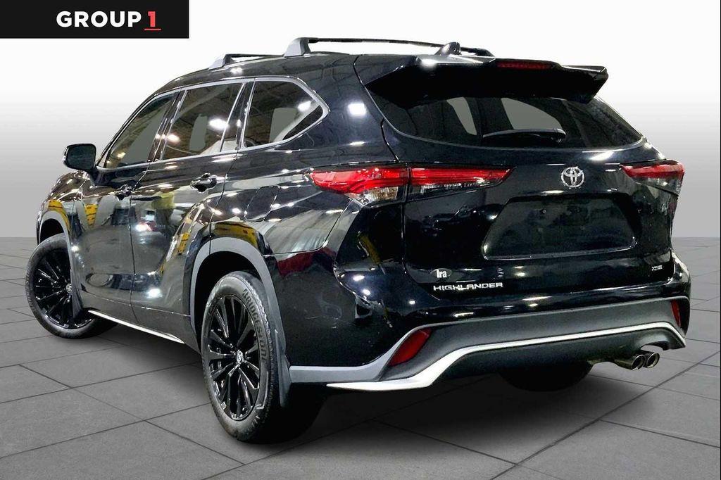 used 2023 Toyota Highlander car, priced at $39,797