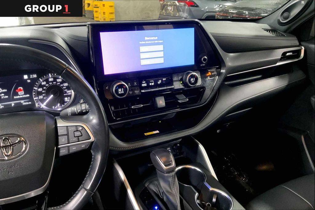 used 2023 Toyota Highlander car, priced at $39,797