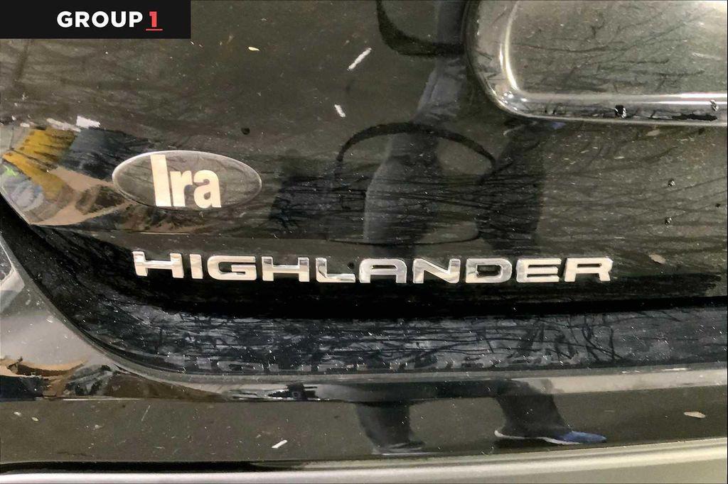 used 2023 Toyota Highlander car, priced at $39,797