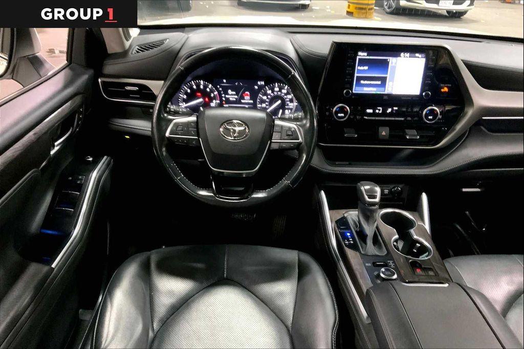 used 2021 Toyota Highlander car, priced at $35,477