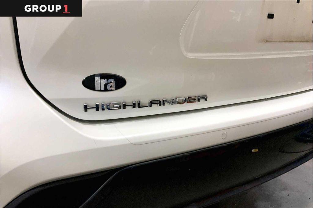 used 2021 Toyota Highlander car, priced at $35,477