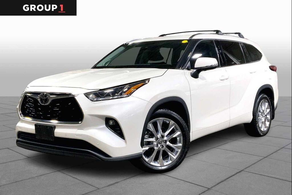 used 2021 Toyota Highlander car, priced at $35,477