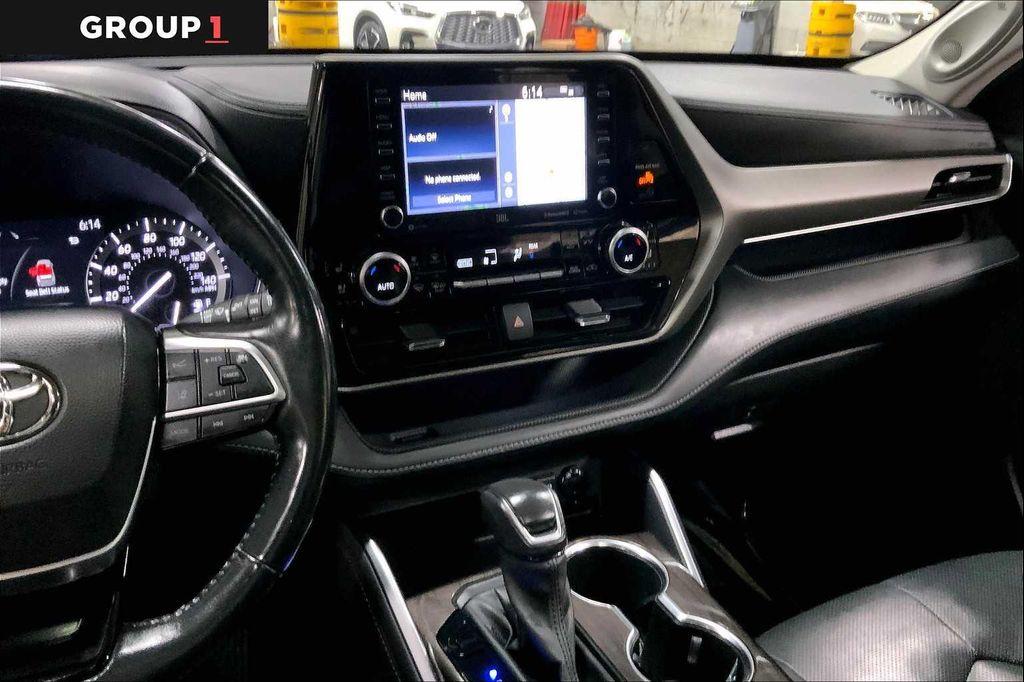 used 2021 Toyota Highlander car, priced at $35,477