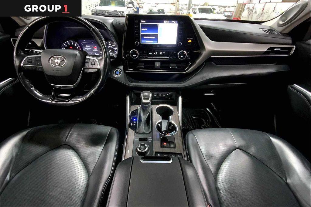 used 2021 Toyota Highlander car, priced at $35,477
