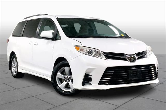 used 2018 Toyota Sienna car, priced at $21,097