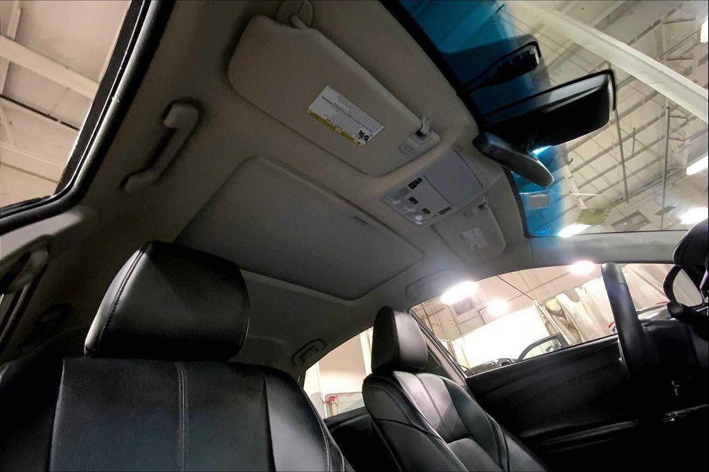 used 2018 Toyota Avalon Hybrid car, priced at $15,994