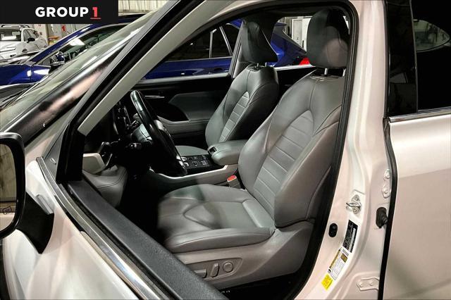 used 2022 Toyota Highlander car, priced at $37,147