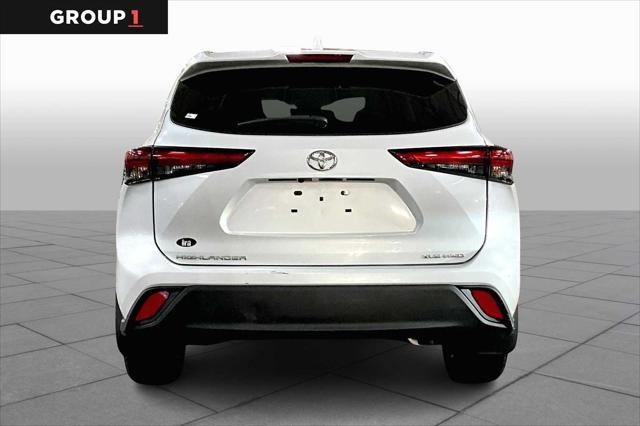 used 2022 Toyota Highlander car, priced at $37,997