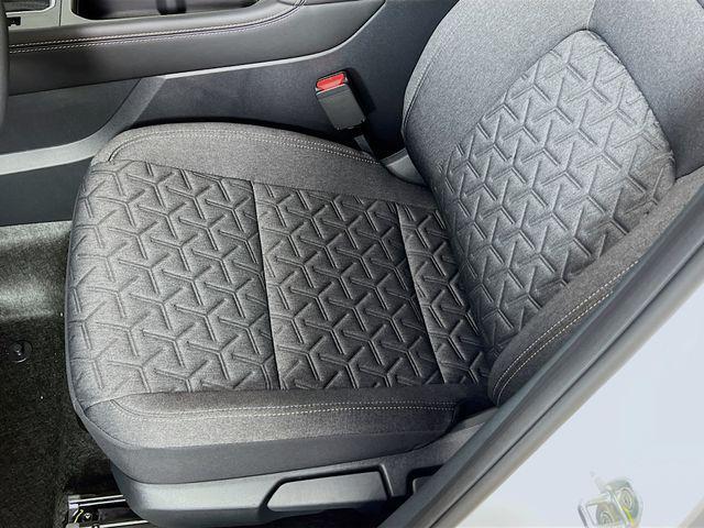 new 2025 Nissan Kicks car, priced at $24,041