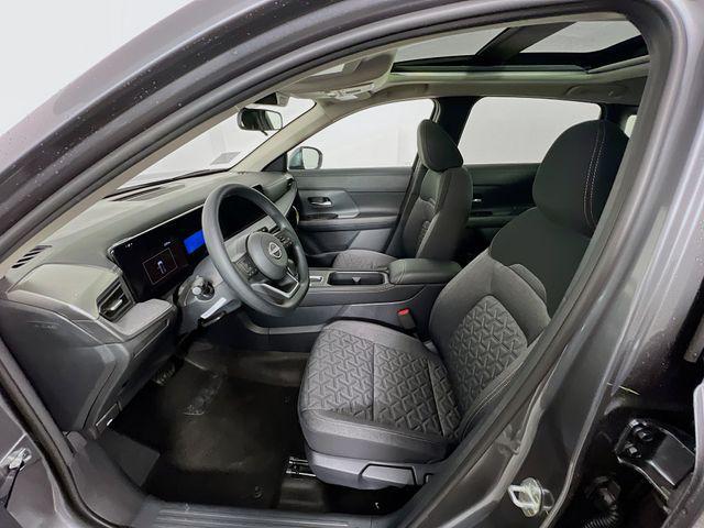 new 2025 Nissan Kicks car, priced at $27,671