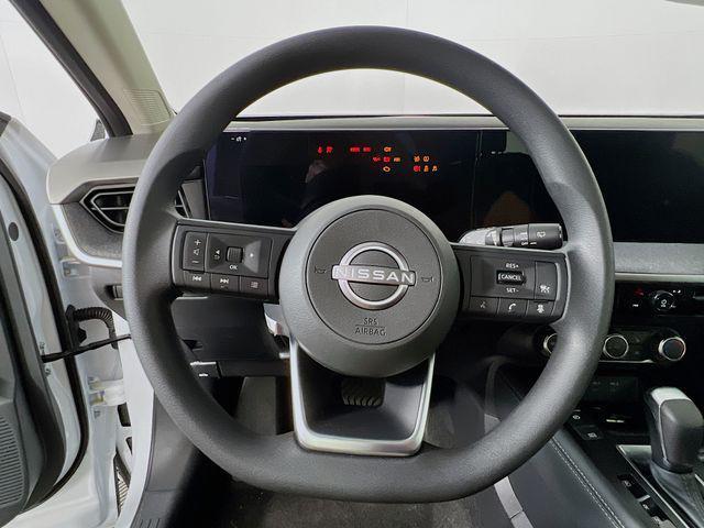 new 2025 Nissan Kicks car, priced at $28,900