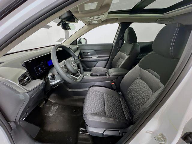 new 2025 Nissan Kicks car, priced at $28,900