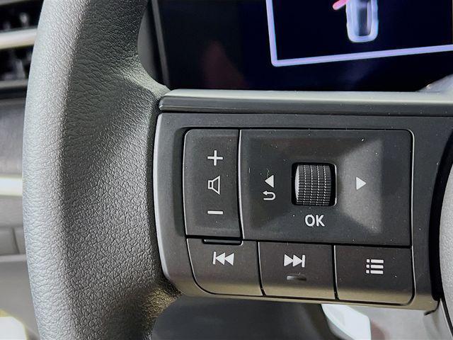 new 2025 Nissan Kicks car, priced at $28,900