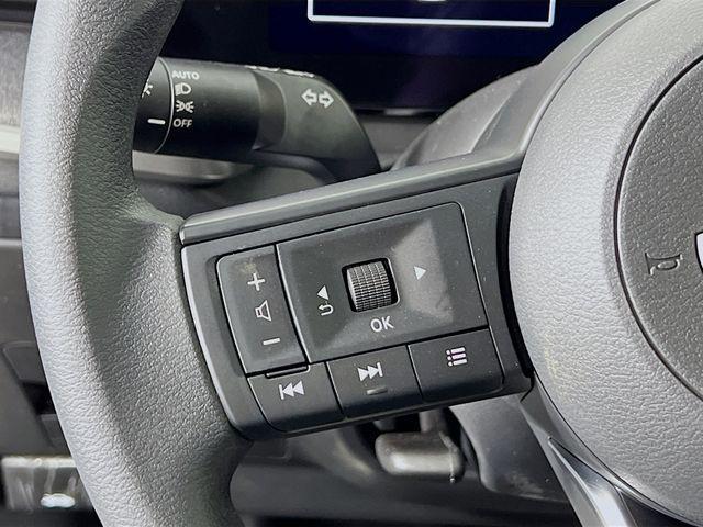 new 2025 Nissan Kicks car, priced at $26,790