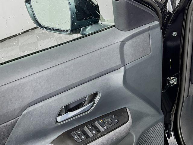 new 2025 Nissan Kicks car, priced at $27,171