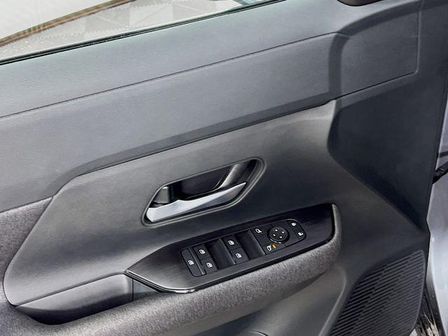 new 2025 Nissan Kicks car, priced at $26,793