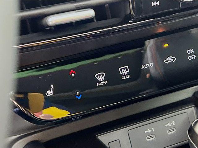 new 2025 Nissan Kicks car, priced at $27,888